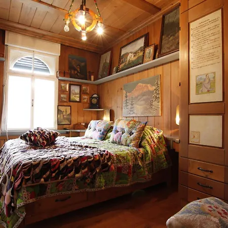 Casa In Centro Di 코르티나 담페조