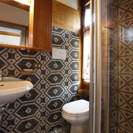 Casa In Centro Di Apartamento
